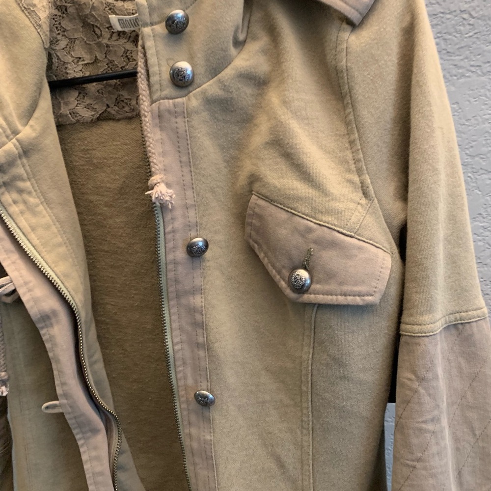 Light Weight Olive Green Jacket - image 4